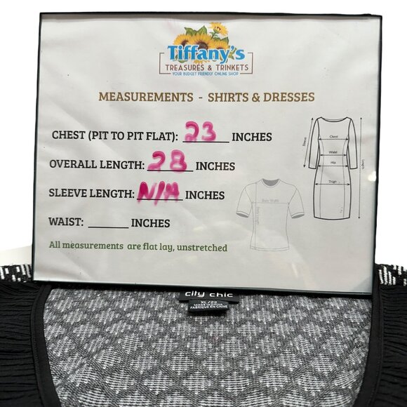 City Chic Top Womens Size 22 Black White Sleeveless Zipper Front Peplum - Picture 7 of 7